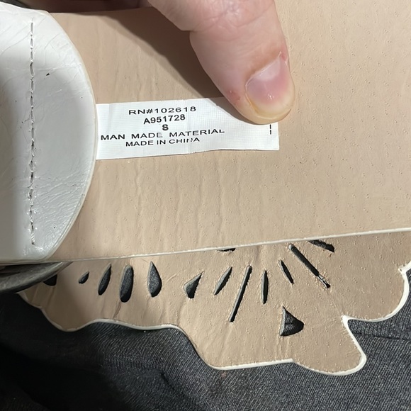 White Belt - Picture 5 of 5